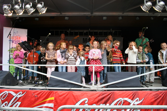 gal/2009/2009 Borbecker Marktfest 06.09/2009 Saitentwist Borbecker Marktfest 06.09. 217.jpg